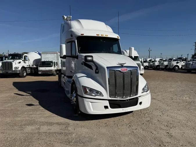 2022 Peterbilt 579b51d6b003fe7d88641d47421f97df4bd