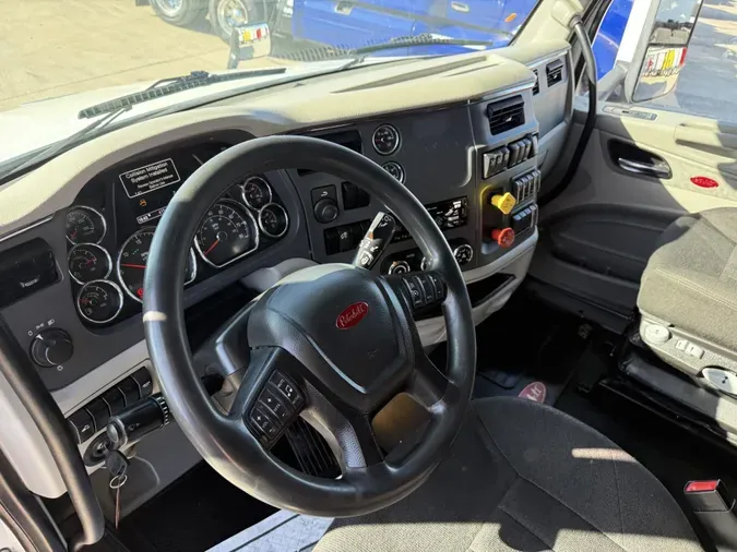 2021 Peterbilt 579b51dfd148be26365d600ad8a5cab25e4