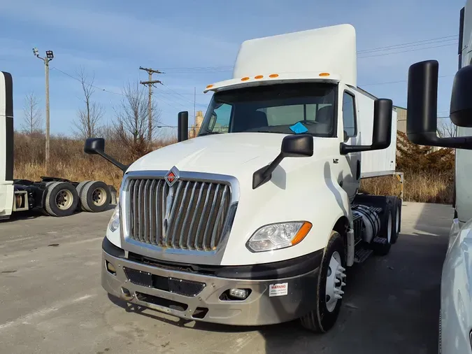 2019 NAVISTAR INTERNATIONAL LT625 DAYCAB T/Ab52185279edd486fd3b611bc02aaffd5