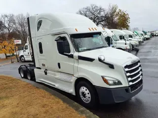 2019 FREIGHTLINER Cascadia 126