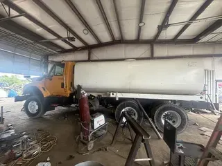 2011 INTERNATIONAL WORKSTAR 7600