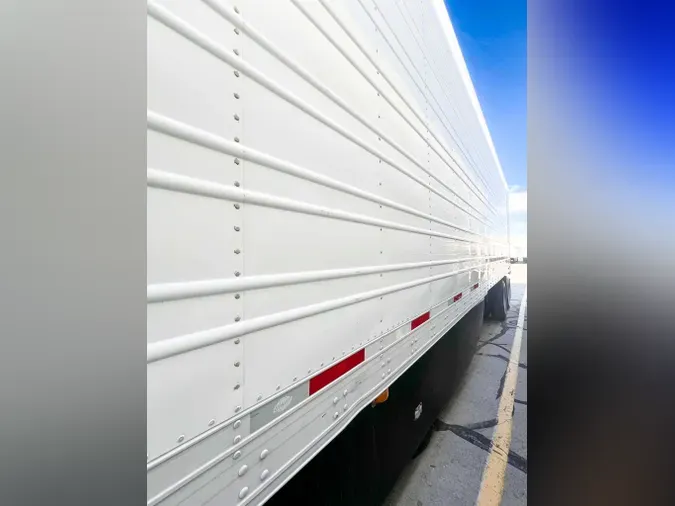 2017 UTILITY VS2RAb52d7db086d51d553bbbf61e11c4ca5f