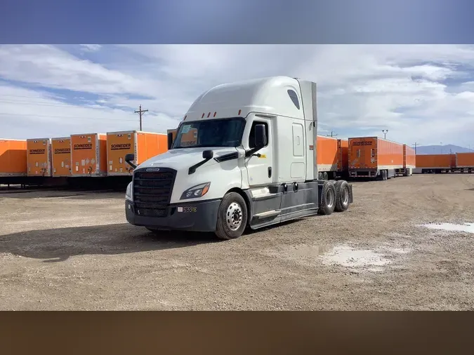 2022 Freightliner Cascadia