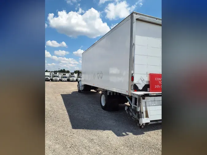 2019 FREIGHTLINER M2 106