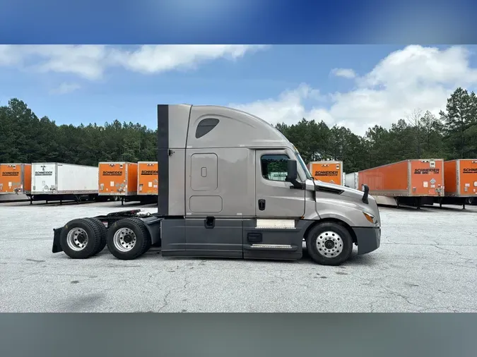 2024 Freightliner Cascadia
