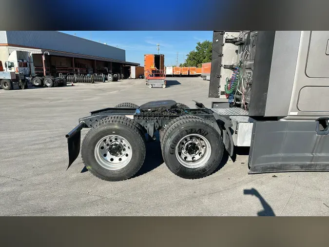 2024 Freightliner Cascadia 126