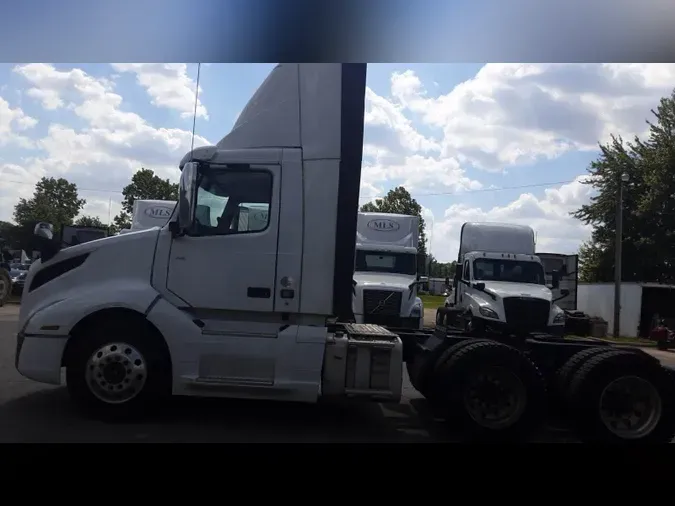 2020 Volvo VNL300b537c8670de818089feb0b00c2f51544
