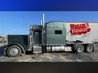 2018 PETERBILT 389