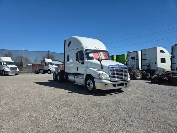 2019 FREIGHTLINER/MERCEDES CASCADIA 125b53b37351836851cb5d2a15fd4400245