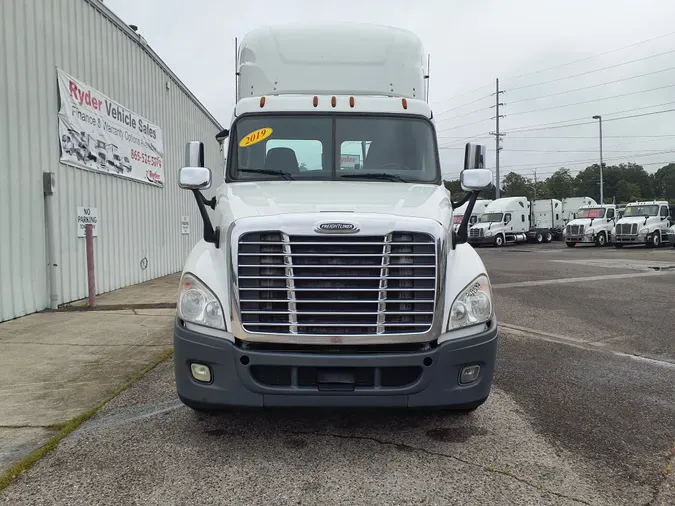 2019 FREIGHTLINER/MERCEDES CASCADIA 125