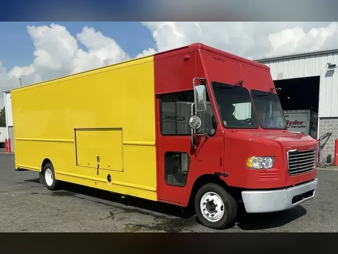 2017 FRTLR CUSTOM CHASSIS CORP MT55
