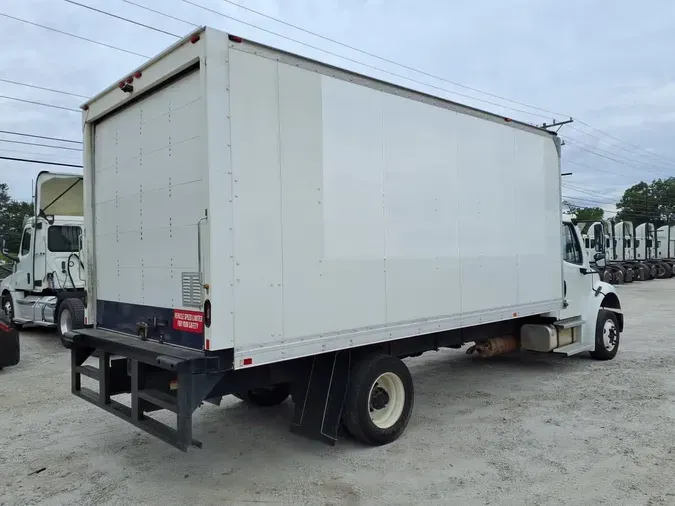2022 FREIGHTLINER/MERCEDES M2 106