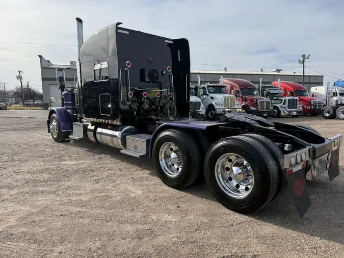 2024 Peterbilt 389