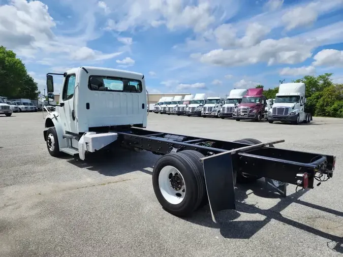 2019 FREIGHTLINER/MERCEDES M2 106