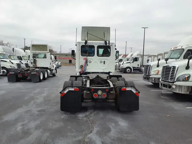 2020 FREIGHTLINER/MERCEDES NEW CASCADIA PX12664b547093a30a4c0caf3b197b60e33fb5b