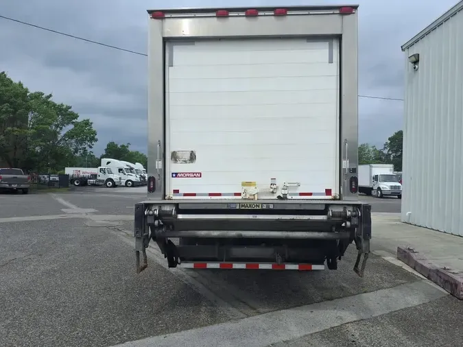 2019 FREIGHTLINER M2 106