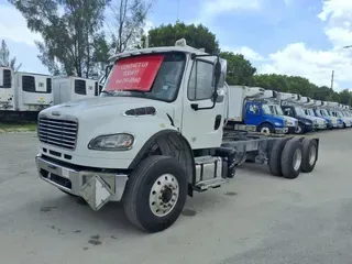 2018 FREIGHTLINER M2 106