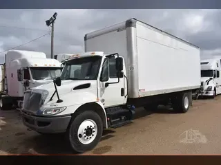 2019 INTERNATIONAL DURASTAR 4300