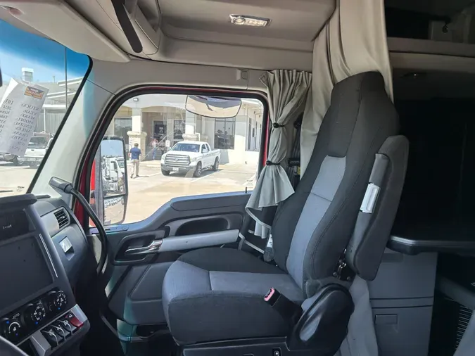 2024 Kenworth T680