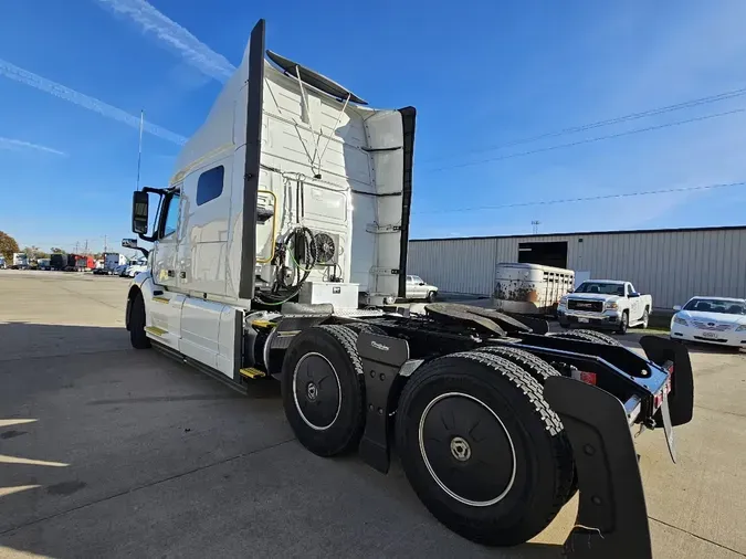 2022 VOLVO VNL64T740b5539f1970cf8994e90d30d31f973389