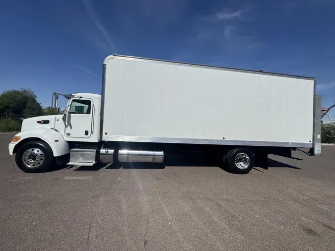 2019 Peterbilt 337