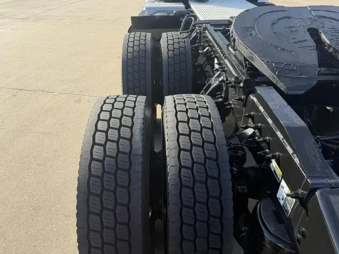 2023 Peterbilt 579