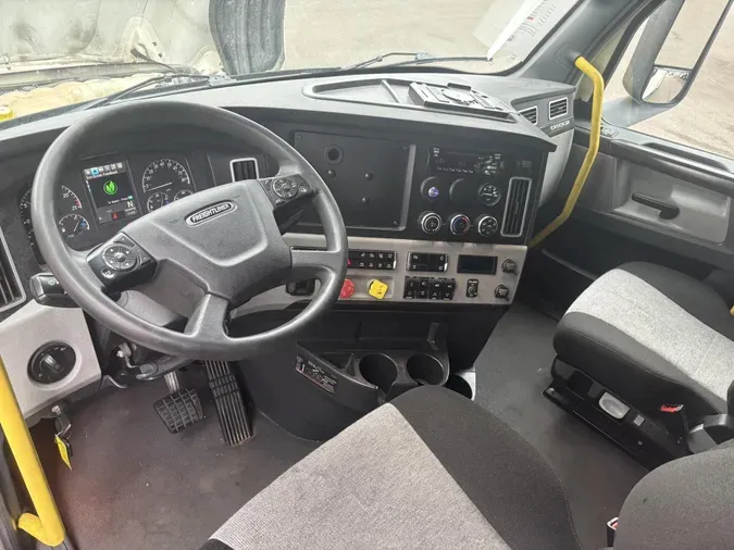 2021 Freightliner Cascadia