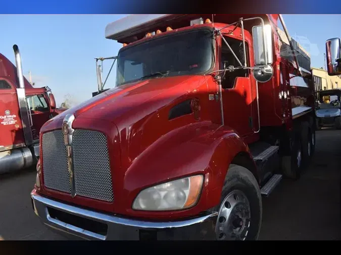 2009 KENWORTH T370