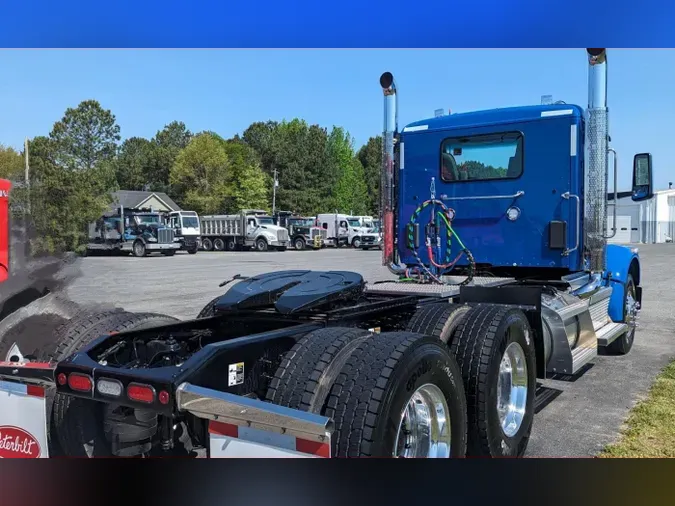 2025 Peterbilt 567