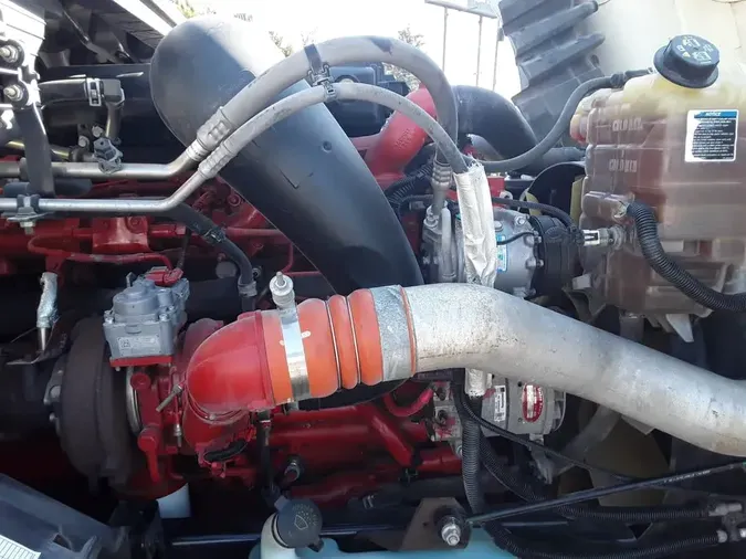 2020 NAVISTAR INTERNATIONAL LT625 DAYCAB T/A