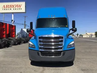 2021 FREIGHTLINER CA126