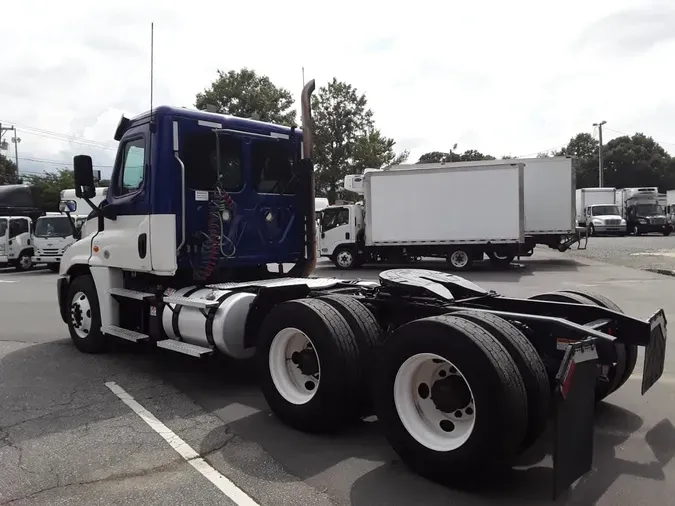 2020 FREIGHTLINER/MERCEDES CASCADIA 125b571870847208af5a3f23c681e34eb55