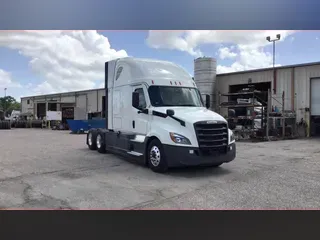 2021 Freightliner Cascadia