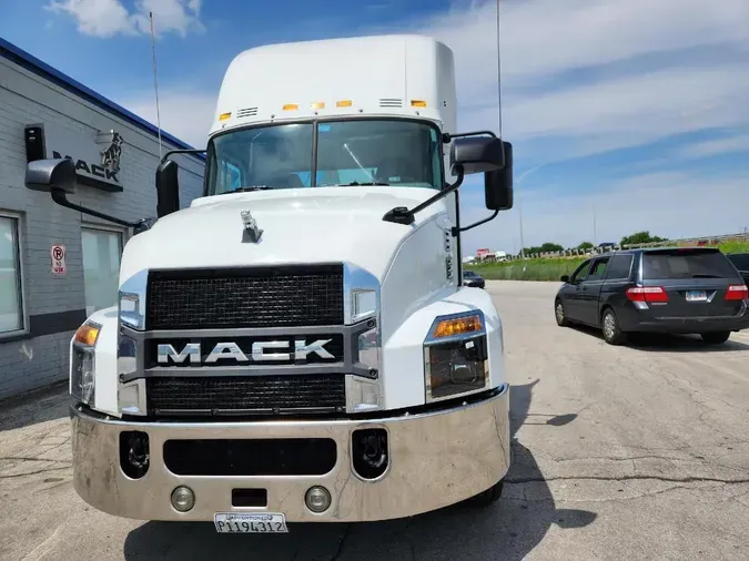 2019 MACK ANTHEM