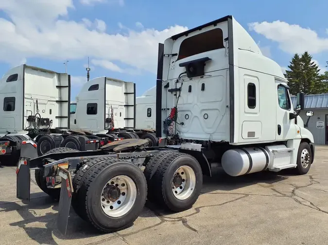 2020 FREIGHTLINER CASCADIA 125