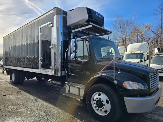 2016 FREIGHTLINER/MERCEDES M2 106