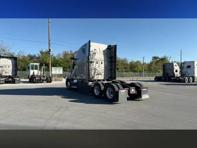 2025 Freightliner Cascadia 126b57ae51bbdaa1f689f256bbc37433915