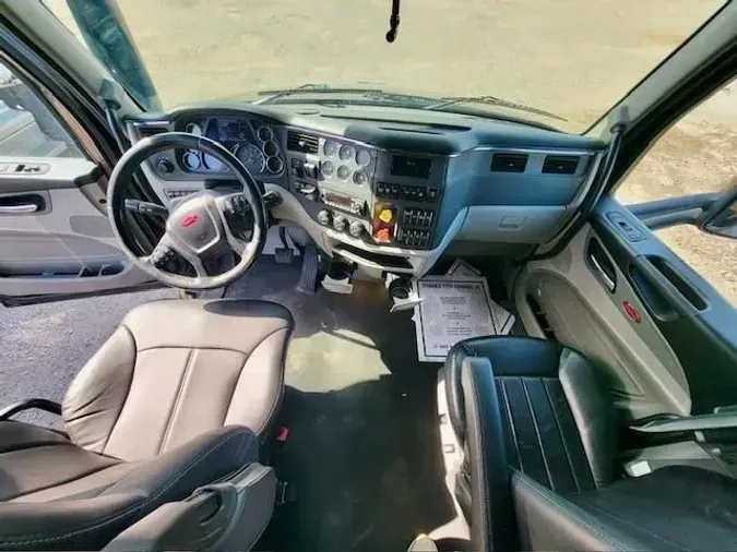 2022 Peterbilt 579