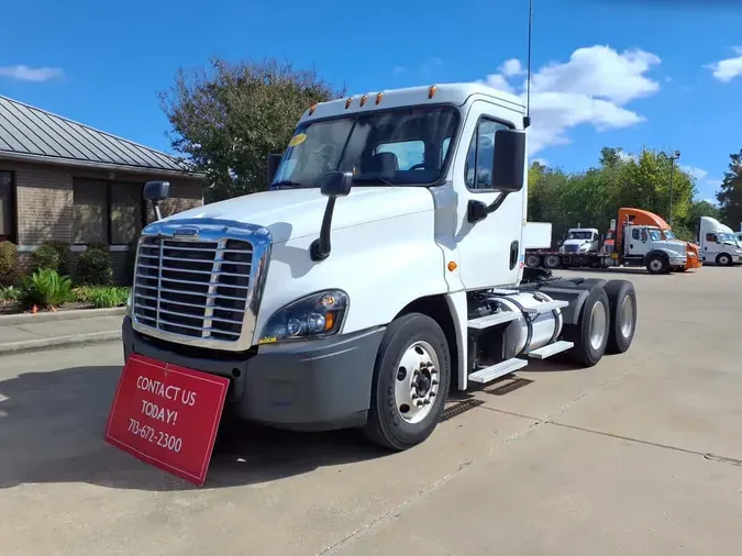 2019 FREIGHTLINER/MERCEDES CASCADIA 125b57b851ce4fa6a639345b4f6b2a22de8