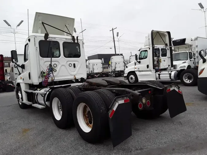 2018 FREIGHTLINER CASCADIA 125