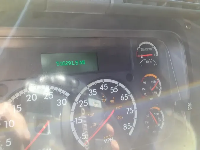 2017 FREIGHTLINER/MERCEDES CASCADIA 125