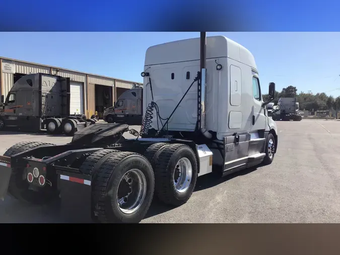 2020 Freightliner Cascadia