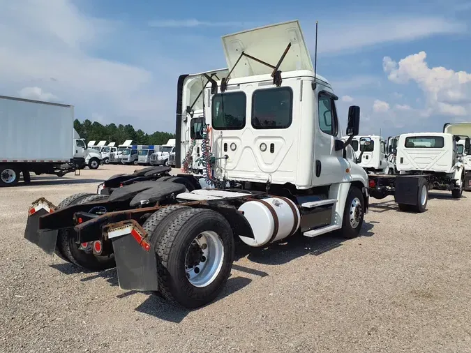 2018 FREIGHTLINER CASCADIA 125