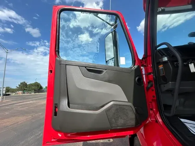 2022 VOLVO VNR300b5836ae77d05607baef6d702f7b8874a