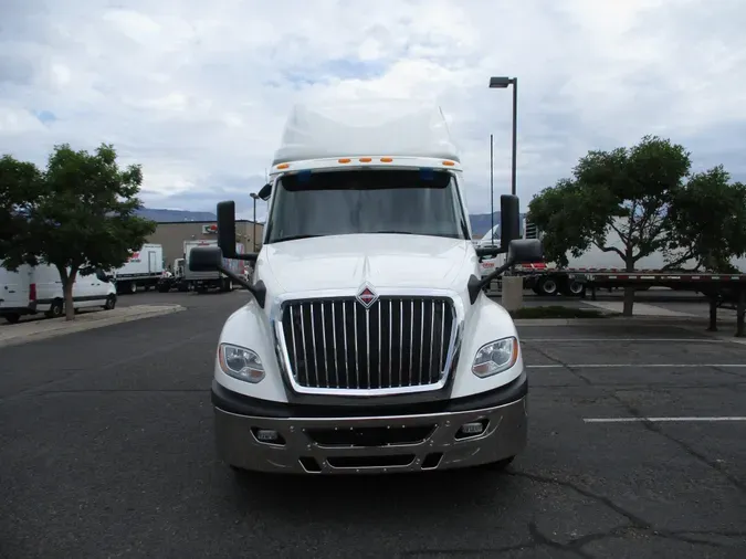 2019 NAVISTAR INTERNATIONAL LT625 SLPR CAB