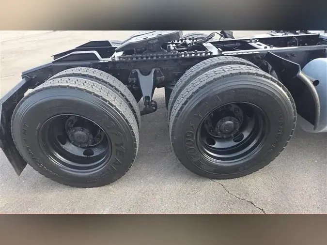 2020 INTERNATIONAL RH613