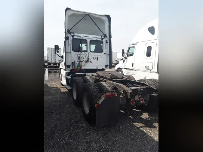 2018 FREIGHTLINER/MERCEDES CASCADIA 125