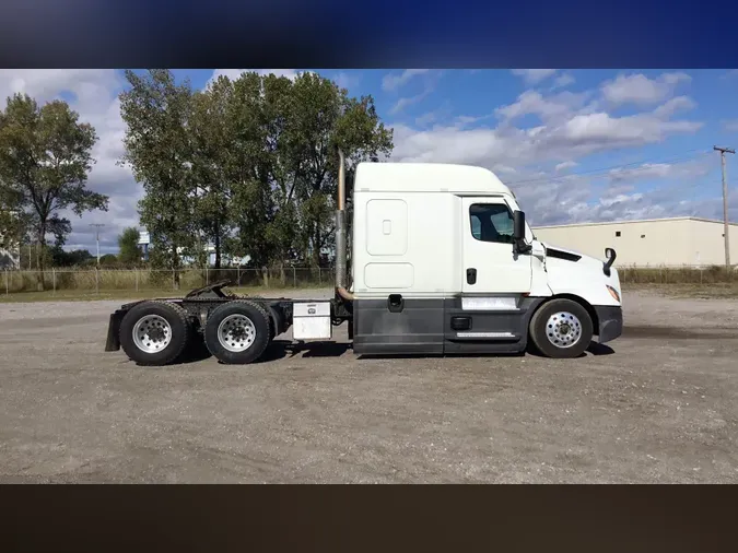 2021 Freightliner Cascadia 126b5951519be2aabdc93316744c76a0392