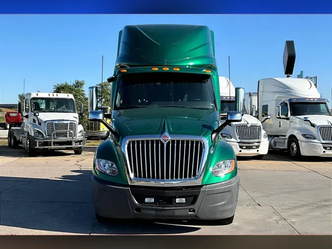 2021 INT LT625 6x4