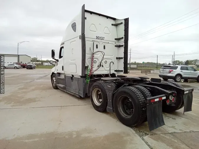 2020 Freightliner Cascadia
